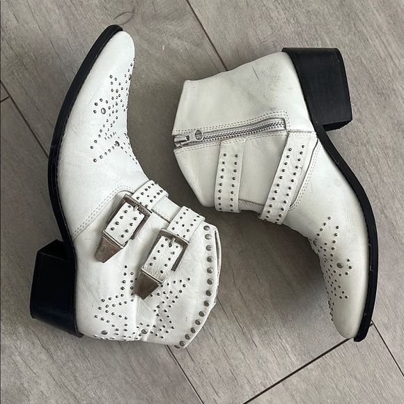 VINTAGE7 White Leather Silver Studded Cowboy Ankle Boots, Size 8 - Picture 9 of 12